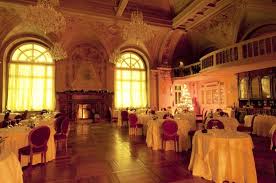 Il grand hotel bagni nuovi di bormio è un gioiello in stile liberty immerso nella natura del parco nazionale dello stelvio, da cui si gode l'incantevole vista di tutta la vallata. Salone Dei Balli Valdidentro Restaurant Reviews Photos Tripadvisor