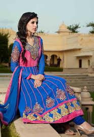 Hairstyles To Wear With Pakistani Salwar Kameez Indian Makeup And Beauty Blog Beauty Tips Eye Makeup Smokey Eyes Zuri