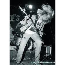 Kurt Cobain On Instagram What Else That Nirvana Do You Listen To Guys Nirvana Kurtcobain Lol Jumping Krist Nirvana Nirvana Kurt Kurt Cobain