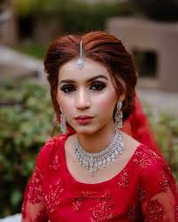 Aun Ali's Instagram, Twitter & Facebook