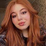 Adele Poe's Instagram, Twitter & Facebook