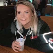 Veronica Bauer (@veronica_kayann)