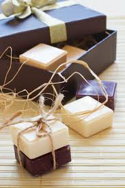 Decking up such pieces with creative packaging needs no mention. Packaging Options Finding The Best Fit