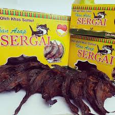 Silakan klik resep dan cara mudah membuat gulai ikan salai / ikan asap khas mandailing sumatra utara lezat untuk melihat artikel selengkapnya. Lele Asap Sergai Home Facebook