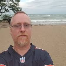 TheMaskedSinger snow owls could be Donnie and Marie osmond