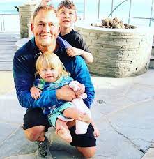 Canadian rocker alanis morissette gave birth to her third child, she announced on instagram. Alanis Morissette 45 Gives Birth To Baby Boy Called Winter Her Third Child With Husband Mario Treadway