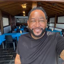 Is it worth shipping furniture to Colombia?