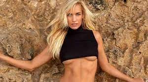 Paige spiranac is an american professional golf player and fitness influencer. Paige Spiranac Beim Neuen Sports Illustrated Swimsuit Fotoshooting