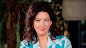 She previously worked as a researcher for rté news in galway. Maura Derrane We Re A Very Self Sufficient Kind Of Family