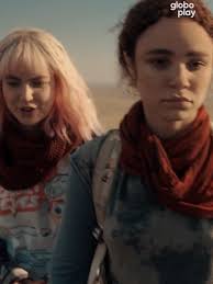 Conflito de Personalidades: Flora ou Loba?