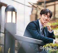 A story that vividly portrays people working behind the curtains in incheon airport. Lee Je Hoon Returns To Small Screen Via Where Stars Land With Chae Soo Bin