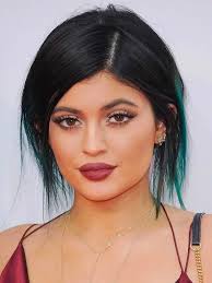 Kylie Jenner looks phenomenal in new photos. 💛
