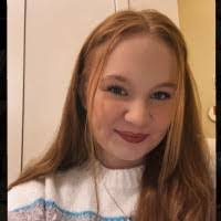 Julie Streit's Instagram, Twitter & Facebook