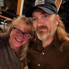 Chris Holm (@chrisholmmusic) • Instagram photos and videos