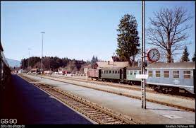 Strecken und Bahnhöfe