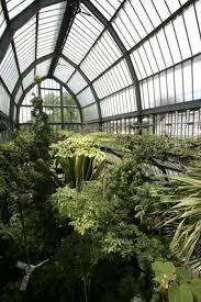 Le Jardin Botanique De Lyon Jardin Botanique Jardins Jardin D Hiver