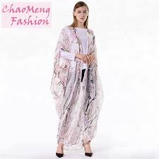 Selain motifnya yang unik, baju etnik juga sangat ideal untuk dipakai saat acara formal. 1610 Gratis Ukuran Putih Cardigan Floral Desain Baju Muslim Model Kebaya Etnik Modern Abaya 2018 Baru Buy Abaya 2018 Baru Kebaya Etnik Modern Gratis Ukuran Cardigan Product On Alibaba Com