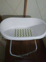 Geniales para el baño, para el cambio de pañal y más. Banera Con Patas Ikea De Segunda Mano En Wallapop