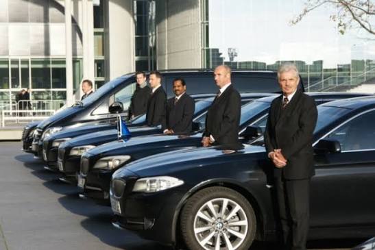 Five Reasons to Hire a Chauffeur for Your Dubai Trip | SpeedyDrive