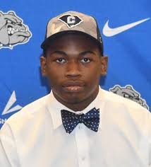 Bulldog trio signs off