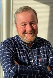 Des Docherty's Instagram, Twitter & Facebook