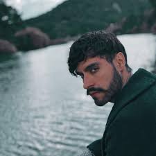 Los Estrella Lyrics, Songs, and Albums