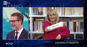Una luciana littizzetto fuori controllo in casa di maria de filippi. Fabio Fazio E Luciana Littizzetto Stanno Insieme Le Nozze D Argento