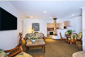 Televisiontvs in the all bedrooms and the living room. Cottage Living Room Picture Of Pantai Inn La Jolla Tripadvisor