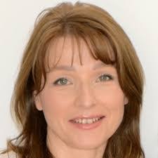 Nina Robin's Instagram, Twitter & Facebook