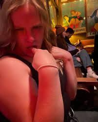 Katie Redden's Instagram, Twitter & Facebook