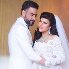 السعودية تكريم الفنانه سعاد عبد الله في حفل صناع الترفيه في الرياض، 15 أكتوبر 2019. Ø§Ù„ÙƒÙˆÙŠØªÙŠØ© ØºØ¯ÙŠØ± Ø§Ù„Ø³Ø¨ØªÙŠ ØªØ¹Ù„Ù† Ø§Ù†ÙØµØ§Ù„Ù‡Ø§ Ø¹Ù† Ø²ÙˆØ¬Ù‡Ø§
