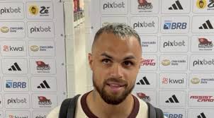 Michael não se 'ilude' com vitória e dá lição aos jogadores do Fla