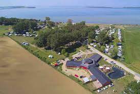 Hier finden sie bilder, bewertungen, fakten, eine lagekarte und vieles, vieles mehr. Camping Und Wohnmobilpark Pepelow