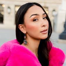 Teri Dodson's Instagram, Twitter & Facebook