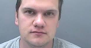 Predatory paedophile gave girls money and vapes for sex