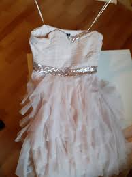 Vous cherchew des robes de cérémonie à prix bas? Robe Ceremonie Rose Poudre Vinted