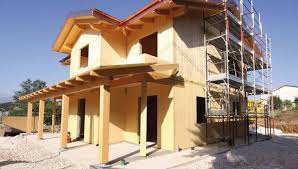 Definire queste abitazioni come case antisismiche è molto azzardato, come vedremo meglio nella terza parte, dove scopriremo i problemi che un terremoto può causare su una casa in legno. In Italia La Casa In Legno Resta Un Sogno Frenano Tasse E Burocrazia La Repubblica