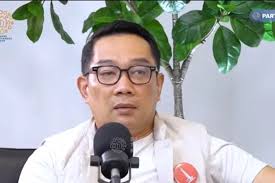 Cagub DKI Jakarta, Ridwan Kamil Soroti Gaji Guru Honorer hingga Rela Jual  Ini Demi Kampanye