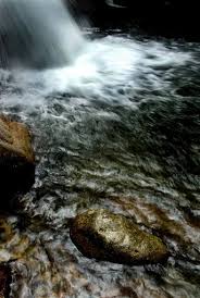Marilah kita selidiki butiran kawasan ini dahulu. Kawasan Perkelahan Air Terjun Sungai Bil