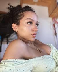 色 (@niikic_) • Instagram photos and videos