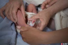 Mom With Lou Gehrig S Disease Gives Birth To Son China Plus