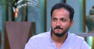 بيتر ميمي (9 أبريل 1987)، هو مخرج ومؤلف مصري، تخرج من كلية الطب بجامعة القاهرة وعمل بمجال الطب، ثم حصل على دبلوم في السينما وله عدة أفلام قصيرة، لكنه سرعان ما أخرج عدد كبير من الأفلام الروائية الطويلة من أبرزها سعيد كلاكيت والهرم الرابع والقرد بيتكلم. Ø§Ù„Ù…Ø®Ø±Ø¬ Ø¨ÙŠØªØ± Ù…ÙŠÙ…Ù‰ Ù…Ø´Ù‡Ø¯ Ù…Ø­Ù…Ø¯ Ø¥Ù…Ø§Ù… ØªÙ… ØªØµÙˆÙŠØ±Ù‡ ÙÙ‰ 3 Ø£ÙŠØ§Ù… ÙˆØ§Ù„ØªØµÙˆÙŠØ± ÙƒØ§Ù† ØµØ¹Ø¨Ø§ Ø§Ù„ÙŠÙˆÙ… Ø§Ù„Ø³Ø§Ø¨Ø¹