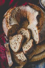 Der Dinkel Ring Ist Ein Hocharomatisches Sauerteigbrot In 2020 Sauerteigbrot Ideen Furs Essen Brot Selber Backen Rezept