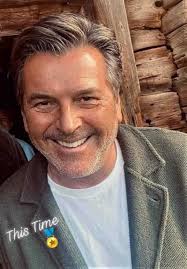 ♥️😘♥️ The Weekend has come and you deserve a medal having a good working  week 🥇👍🥇!!!!!! ♥️😘♥️ This Time