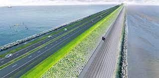 Over the course of a few years, rijkswaterstaat and de nieuwe afsluitdijk will work to make the dike. Ambitious 850 Million Reinforcement Will Make The Afsluitdijk A New Icon Of Dutch Flood Protection Dutch Water Sector