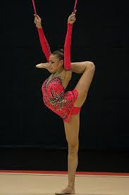 Grazie alla loro crescente popolarità, i giochi olimpici erano diventati nel corso degli anni una cassa di risonanza per questioni che trascendevano lo sport. Evgenija Kanaeva Wikiwand