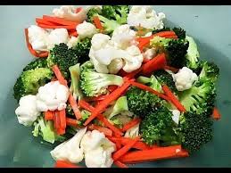 Panaskan minyak masak dan tumiskan bahan yang dihiris sehingga wangi. Brokoli Masak Stim Daily Makan