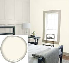 Benjamin moore advance is a paint meant to fill the gaps between water and oil based enamels. How To Select The Right White Paint Home To Win