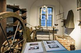 House of the history of the federal republic of germany) is a museum of contemporary history in bonn, germany. Offnungszeiten Haus Der Geschichte Dinkelsbuhl