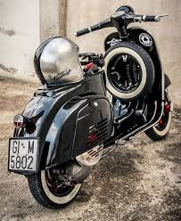 Vespa Primavera By Bodhi S Garage Vespa Motorroller Autos Und Motorrader Motorrad